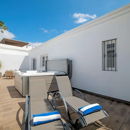 Cristina Puerto Del Carmen Lanzarote Villa