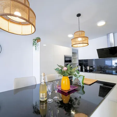 Villa Beautiful Puerto Del Carmen 3 Bedrooms Crystal Private Pool&close To Amenities Lanzarote Tías