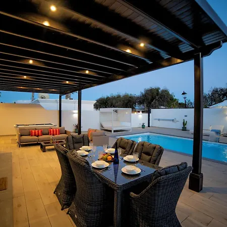 Beautiful Puerto Del Carmen 3 Bedrooms Crystal Private Pool&close To Amenities Lanzarote * Tías