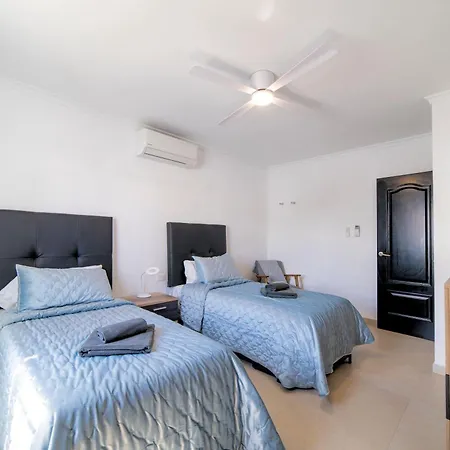 Villa Beautiful Puerto Del Carmen 3 Bedrooms Crystal Private Pool&close To Amenities Lanzarote Tías